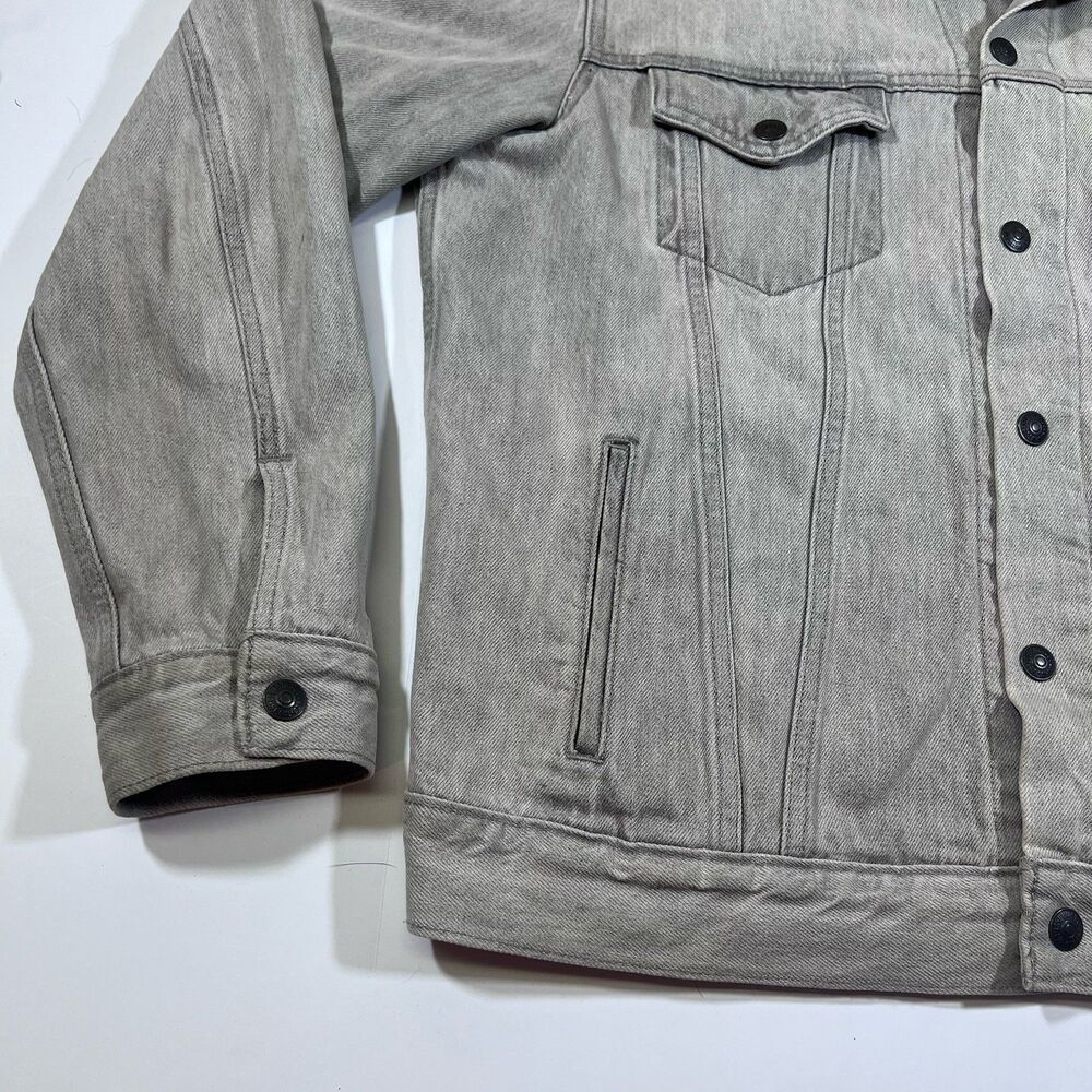 Levi's Flannel Lined Washed Gray Denim Trucker Jacket Sherpa Collar Women's Med - Picture 2 of 13